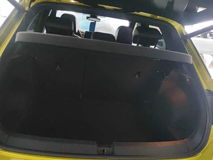 Фото 5 - Volkswagen T-Roc