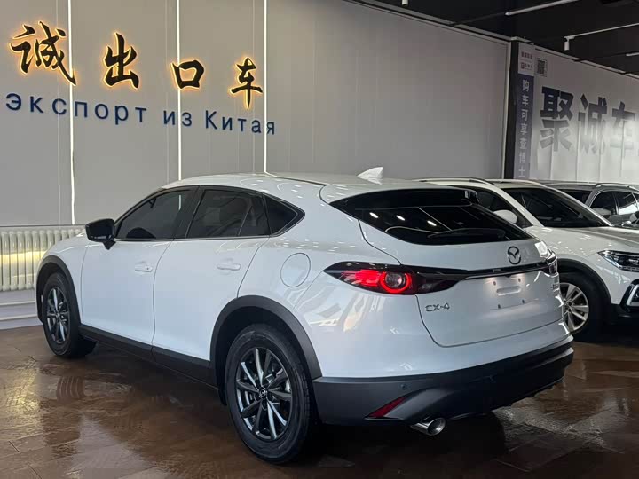 Фото 7 - Mazda CX-4