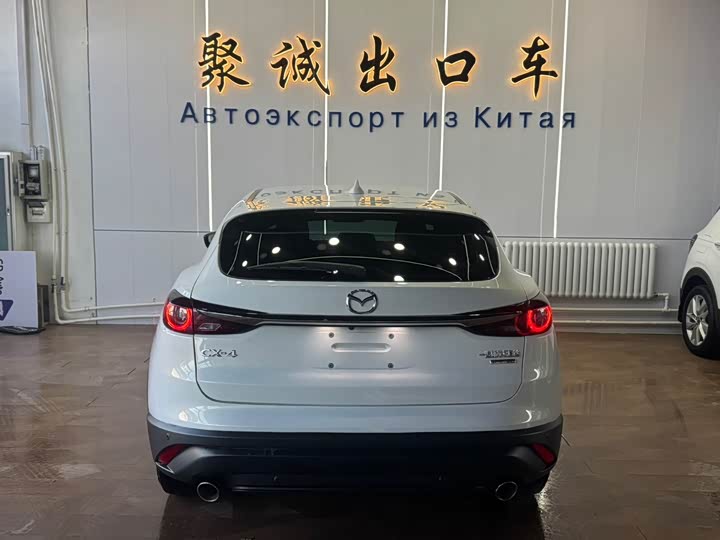 Фото 8 - Mazda CX-4