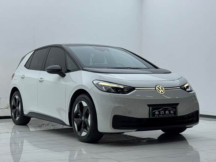 Photo 2 - Volkswagen ID.3