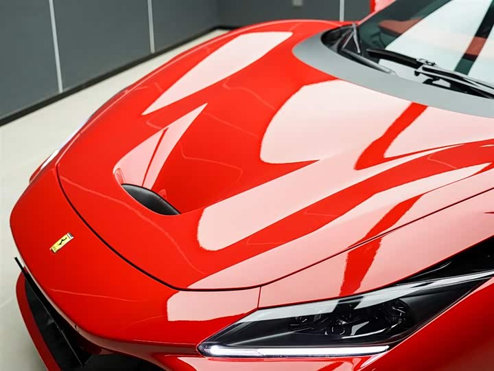 Фото 5 - Ferrari F8