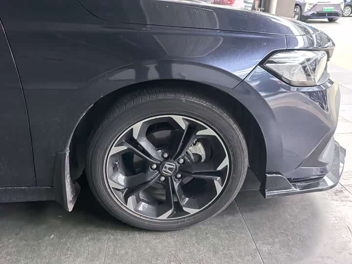 Фото 4 - Honda Accord