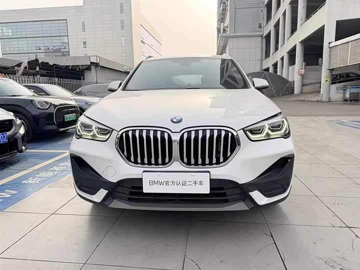 Фото 2 - BMW X1