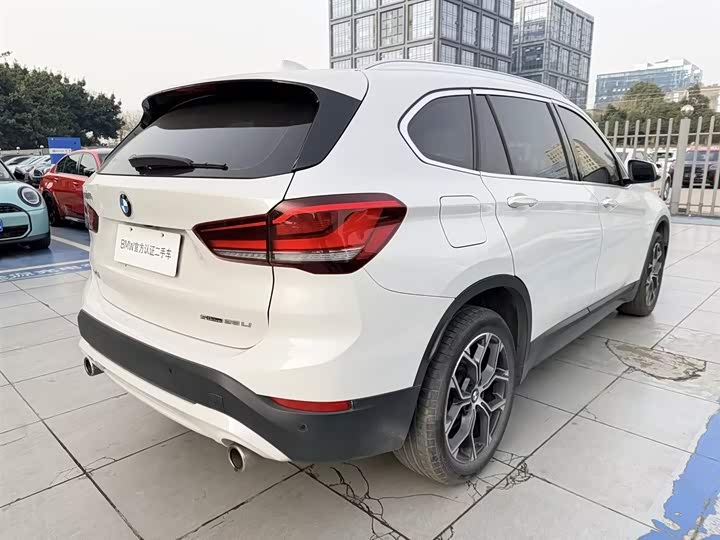 Фото 5 - BMW X1