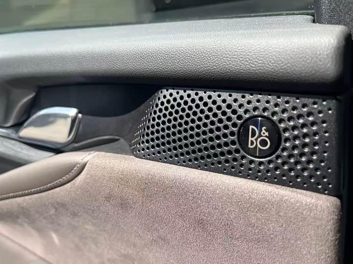 Фото 8 - Ford Edge