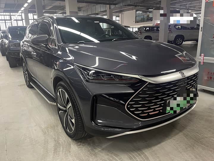 Фото 3 - BYD Tang Hybrid/EV