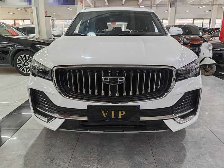 Фото 2 - Geely Monjaro