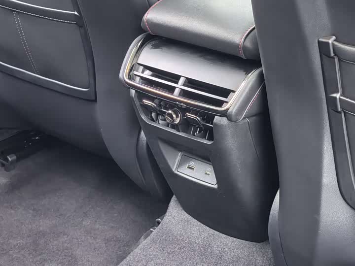 Photo 7 - Ford Mondeo