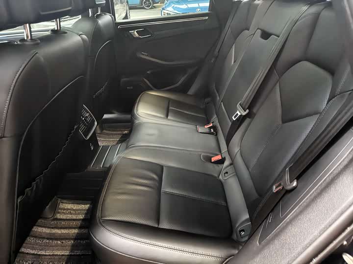 Фото 7 - Porsche Macan