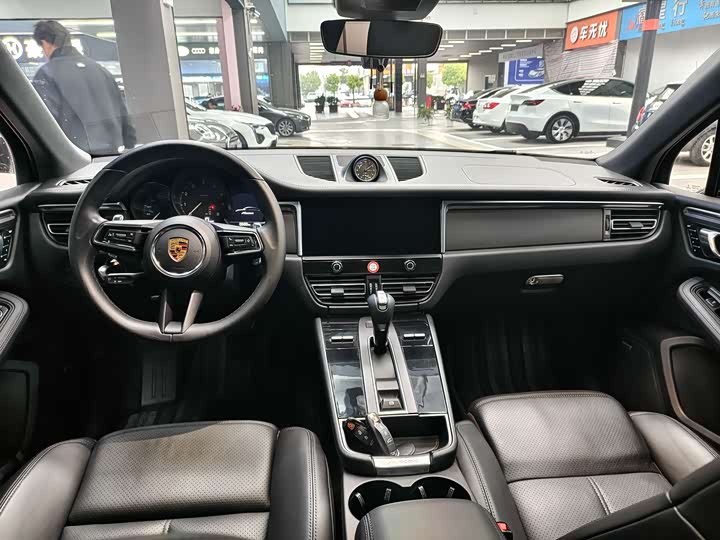 Фото 8 - Porsche Macan