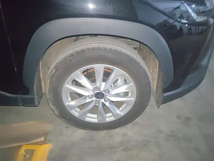 Photo 6 - Toyota Corolla Cross