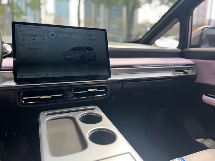 Фото 9 - GAC Aion Y