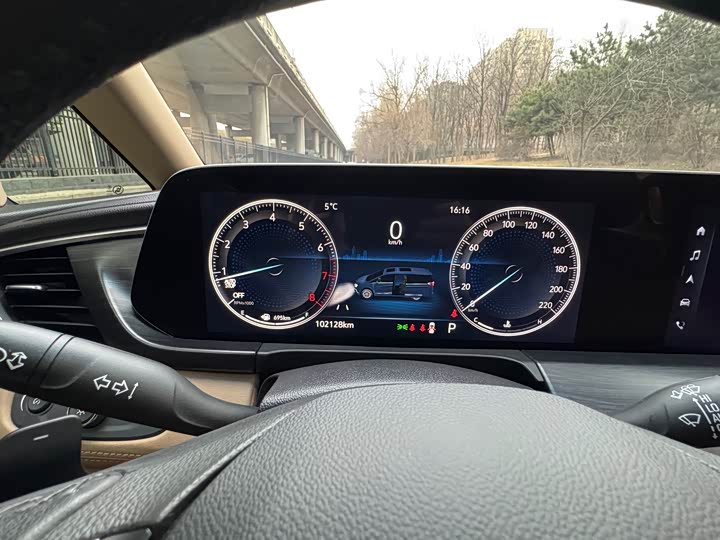 Фото 6 - Buick GL8 ES