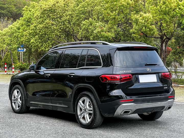 Фото 6 - Mercedes-Benz GLB-Class