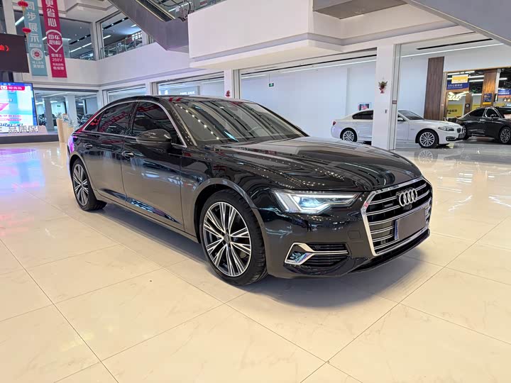 Фото 3 - Audi A6L