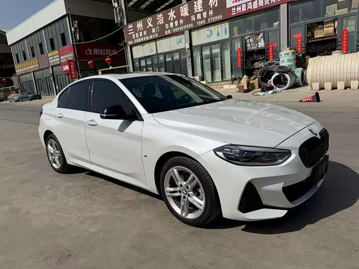 Фото 3 - BMW 1 Series