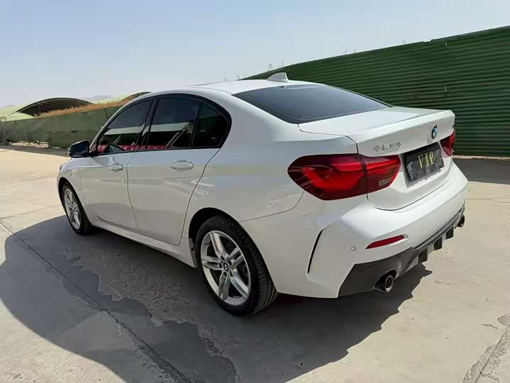 Фото 4 - BMW 1 Series