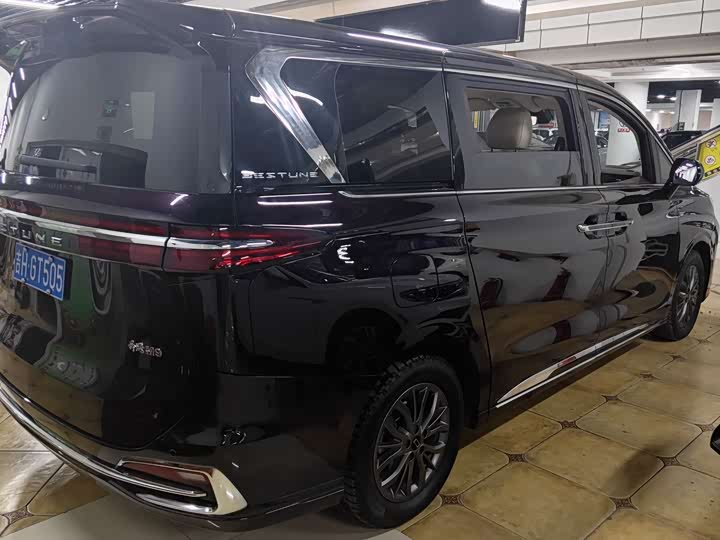 Фото 9 - Bestune M9