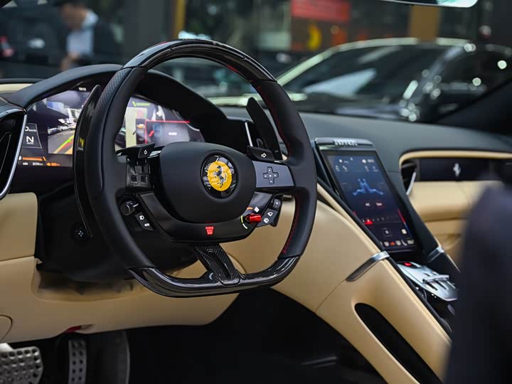 Photo 4 - Ferrari Roma