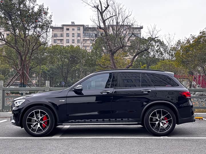 Photo 3 - Mercedes-Benz GLC-Class AMG