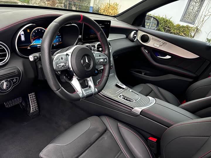 Photo 8 - Mercedes-Benz GLC-Class AMG