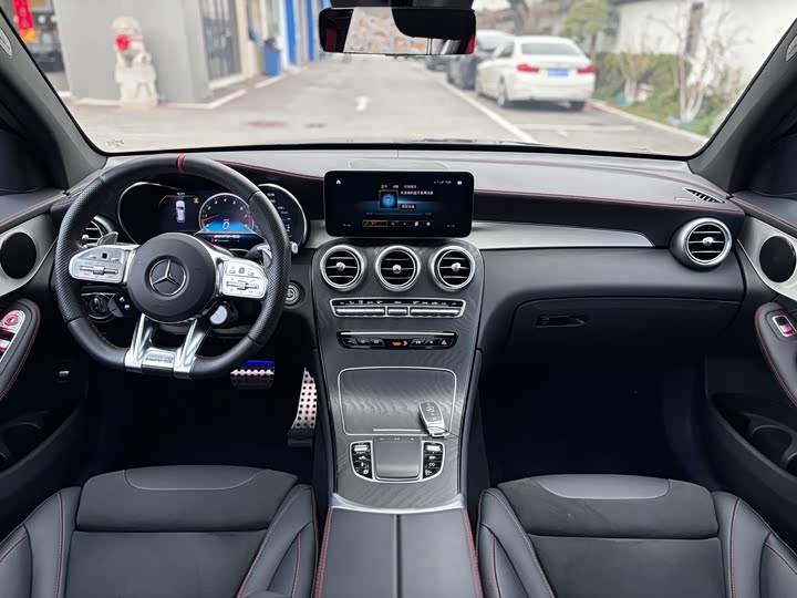 Photo 9 - Mercedes-Benz GLC-Class AMG