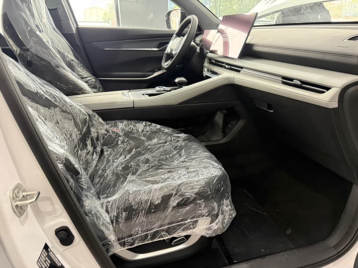 Фото 8 - Changan CS75 Plus