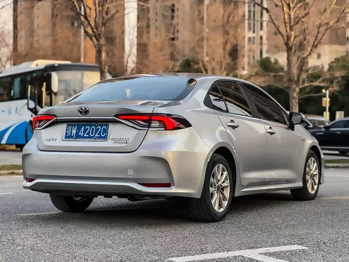 Photo 9 - Toyota Corolla