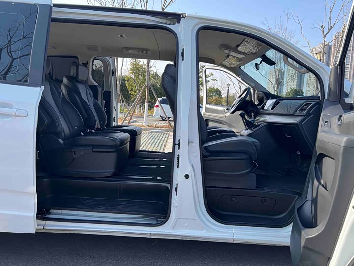 Фото 6 - Maxus G10