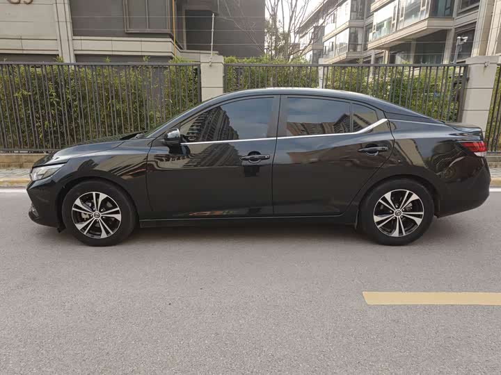 Фото 7 - Nissan Sylphy