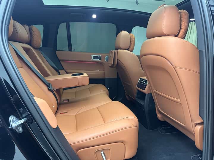 Photo 8 - LiXiang L6