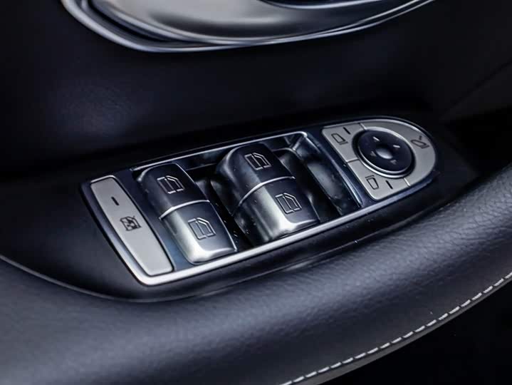 Photo 5 - Mercedes-Benz CLS-Class