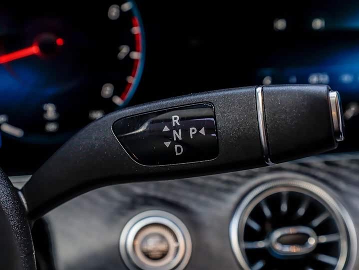 Photo 9 - Mercedes-Benz CLS-Class