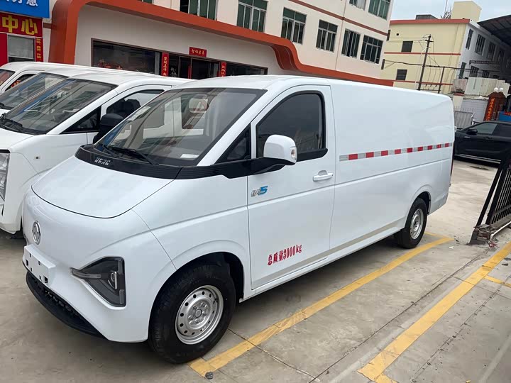 Фото 2 - Dongfeng V5