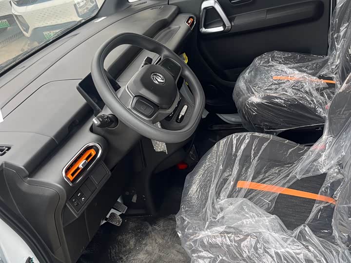 Фото 5 - Dongfeng V5