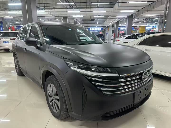 Фото 6 - Nissan Pathfinder