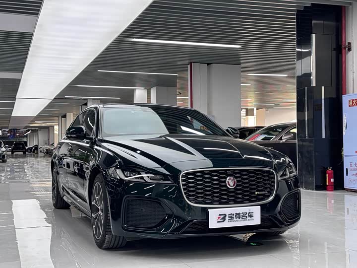 Фото 3 - Jaguar XF L