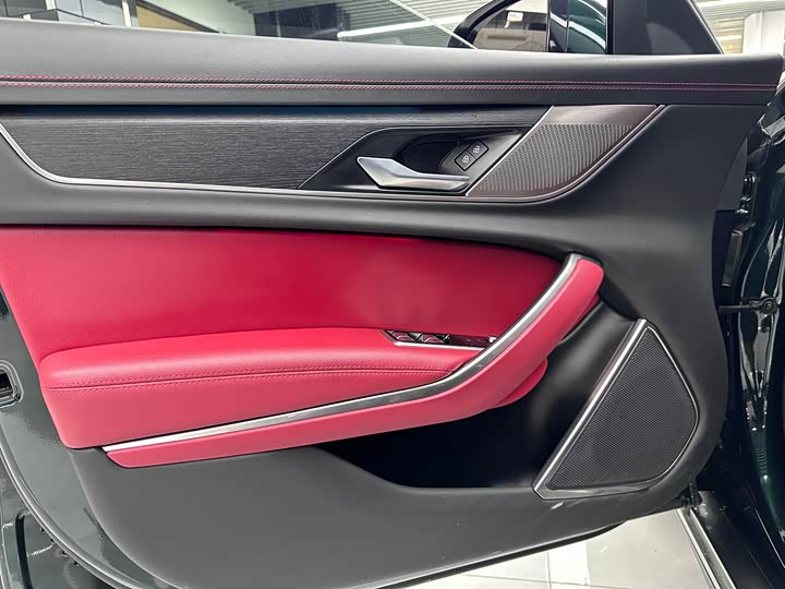 Фото 8 - Jaguar XF L