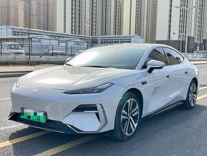 Фото 1 - Geely Galaxy E8