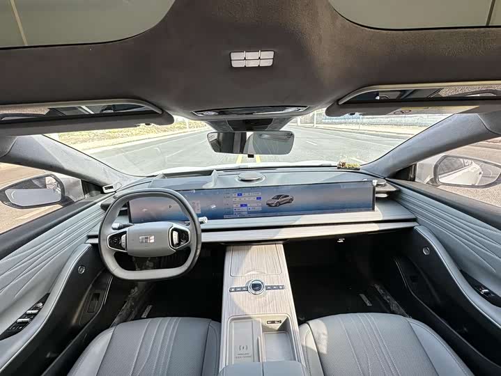 Фото 5 - Geely Galaxy E8