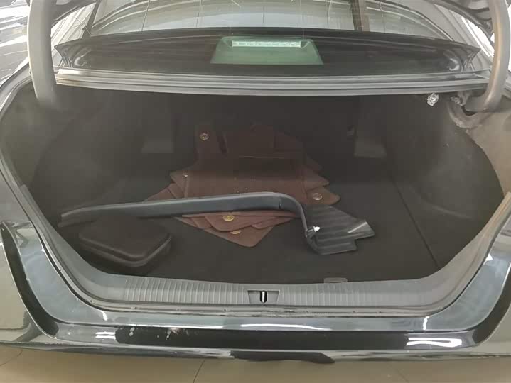 Photo 4 - Toyota Avalon