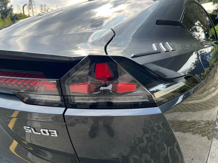 Фото 8 - Changan Deepal SL03