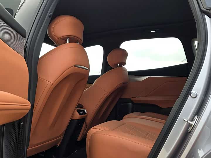 Photo 8 - Changan Deepal S05