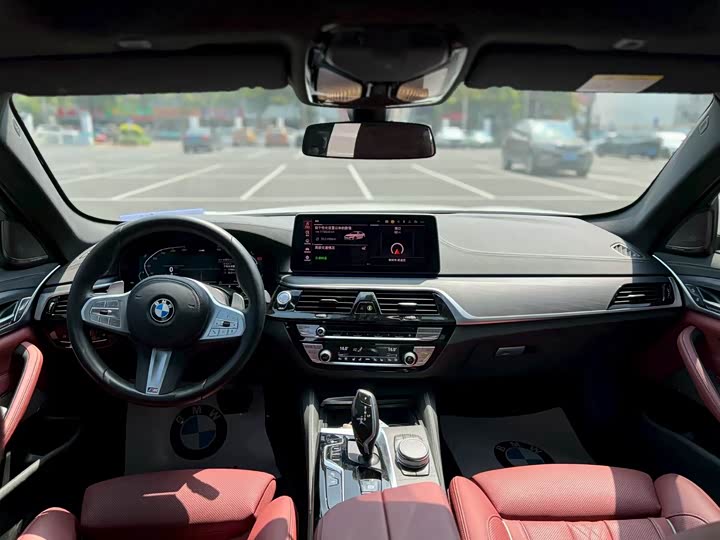 Photo 5 - BMW 5 Series