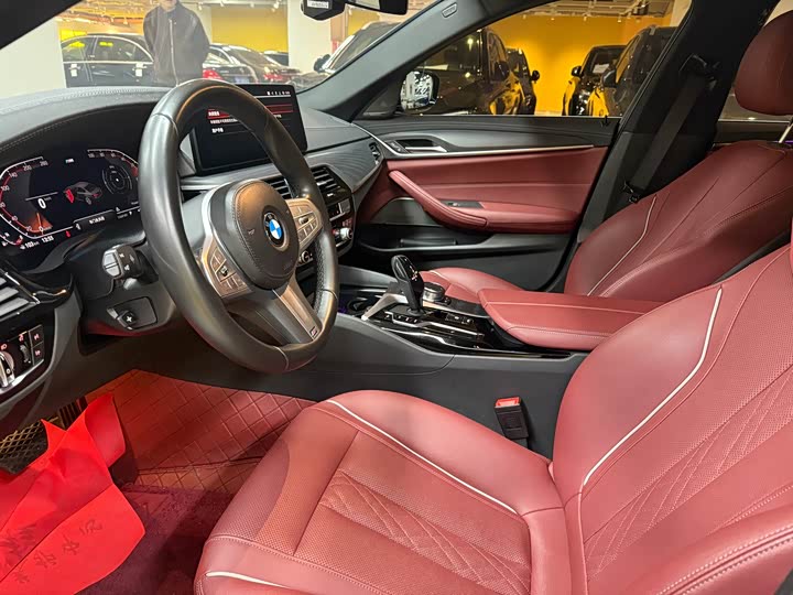 Photo 5 - BMW 5 Series