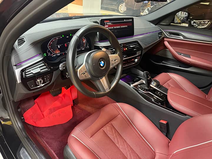 Photo 6 - BMW 5 Series