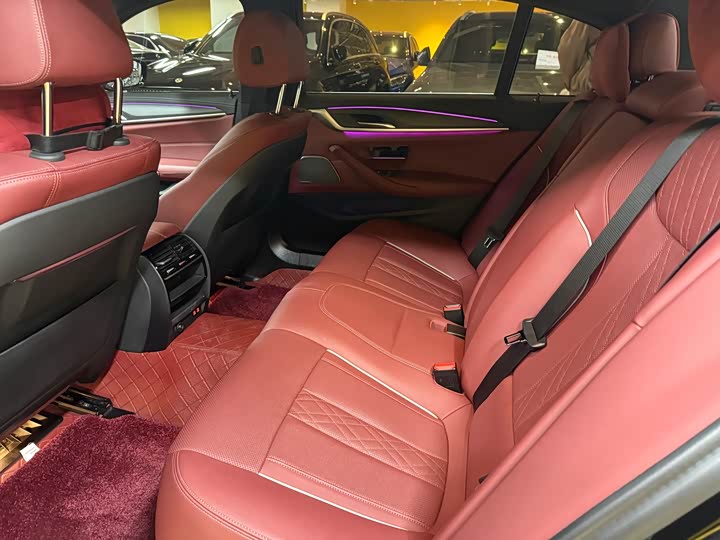 Photo 7 - BMW 5 Series