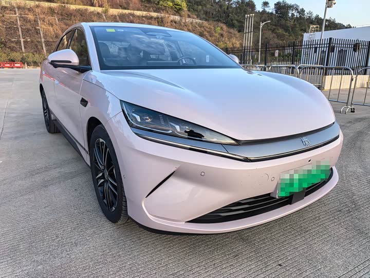 Фото 2 - BYD Qin L