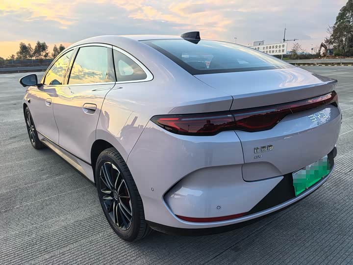 Фото 4 - BYD Qin L