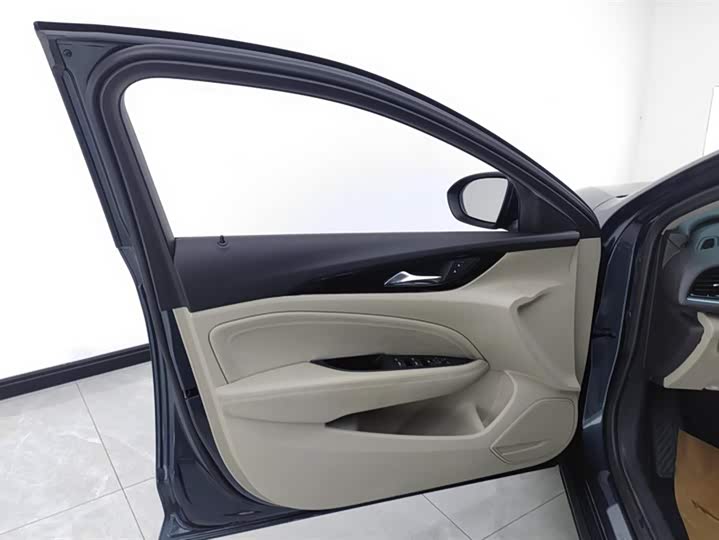 Фото 7 - Buick Regal